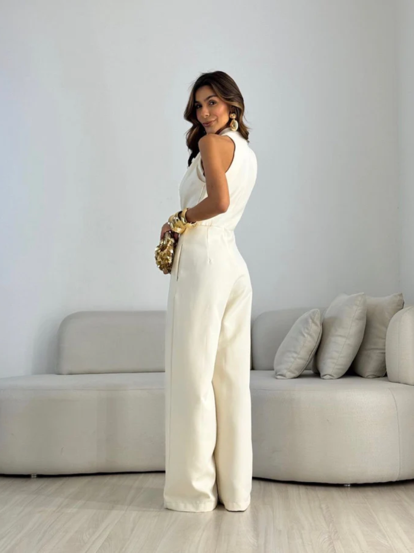 Carole™ | A stylish jumpsuit of impeccable elegance