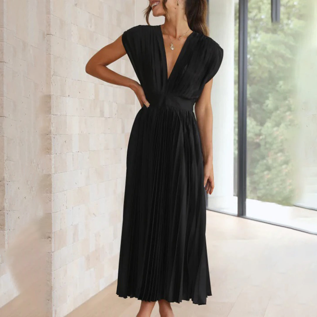 Hattie™ | Timeless Pleated Midi Dress
