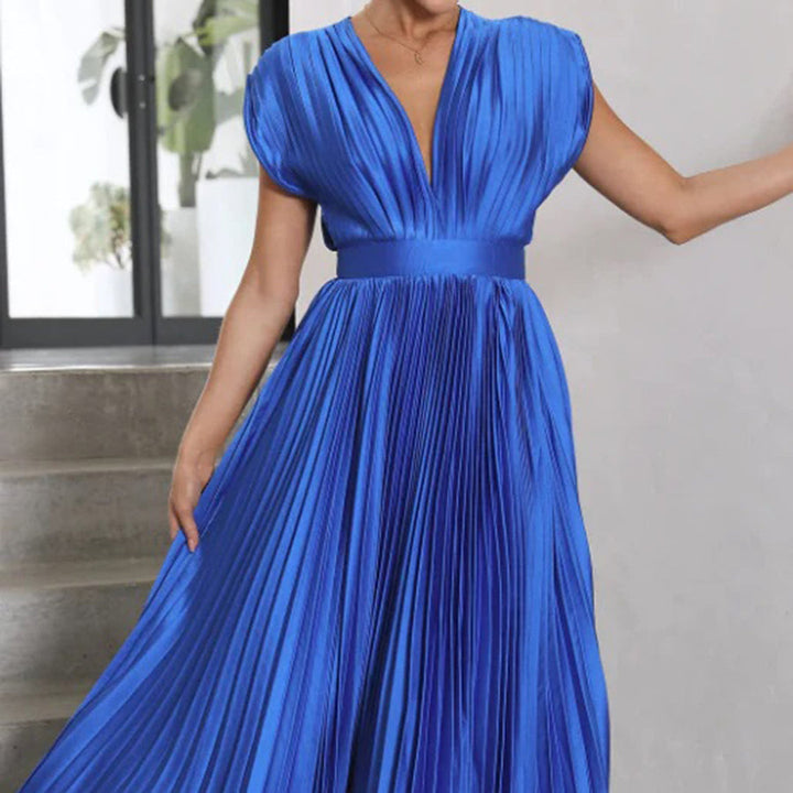 Hattie™ | Timeless Pleated Midi Dress