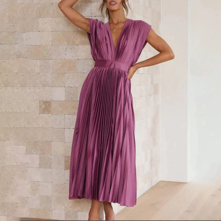 Hattie™ | Timeless Pleated Midi Dress