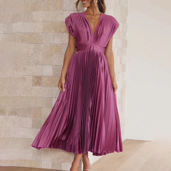 Hattie™ | Timeless Pleated Midi Dress