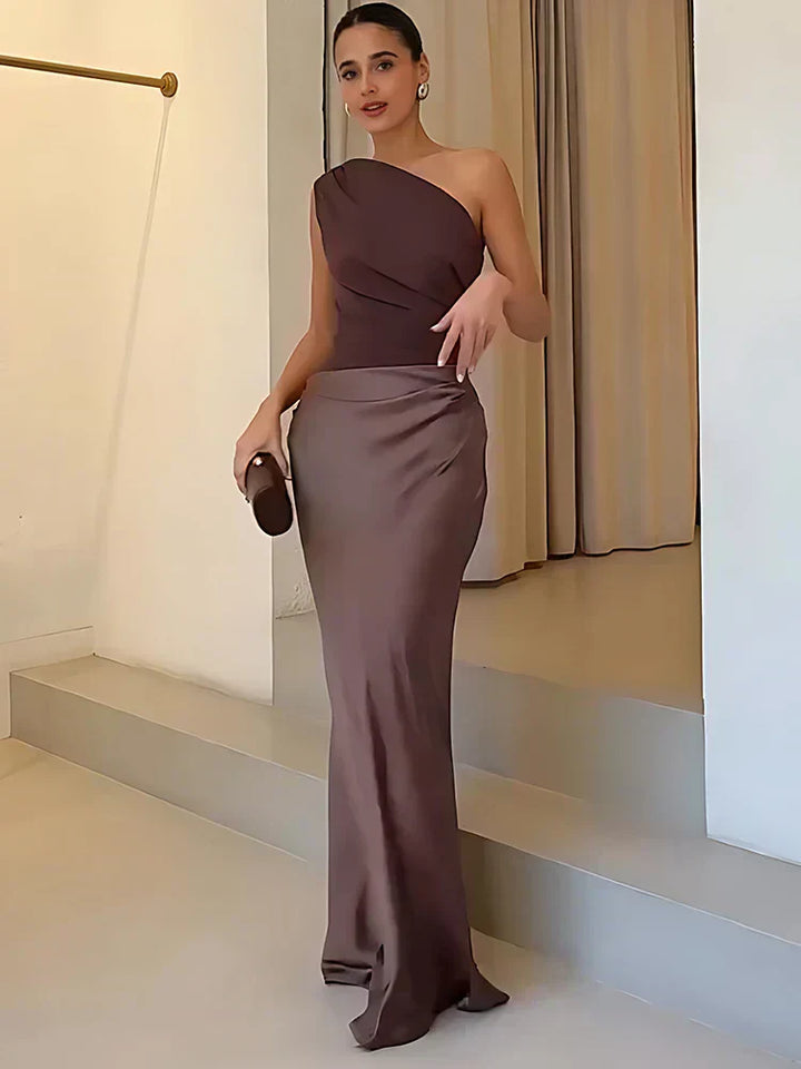 Ellie™ | Maxi Dress with a Guilt in Satin